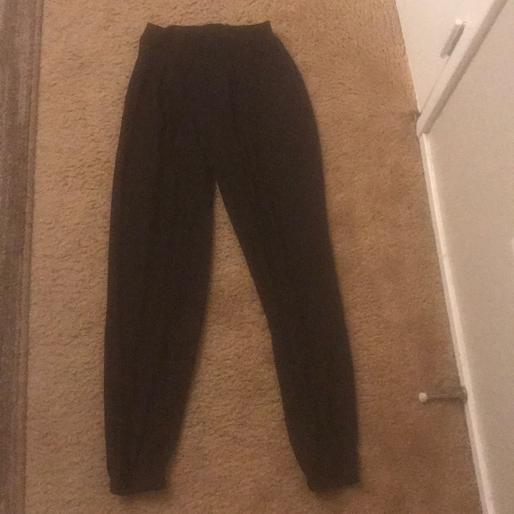 Black scrunch ankle pants